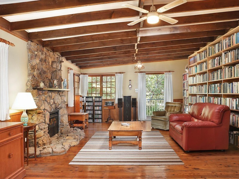 20 Lester Avenue, Hazelbrook NSW 2779