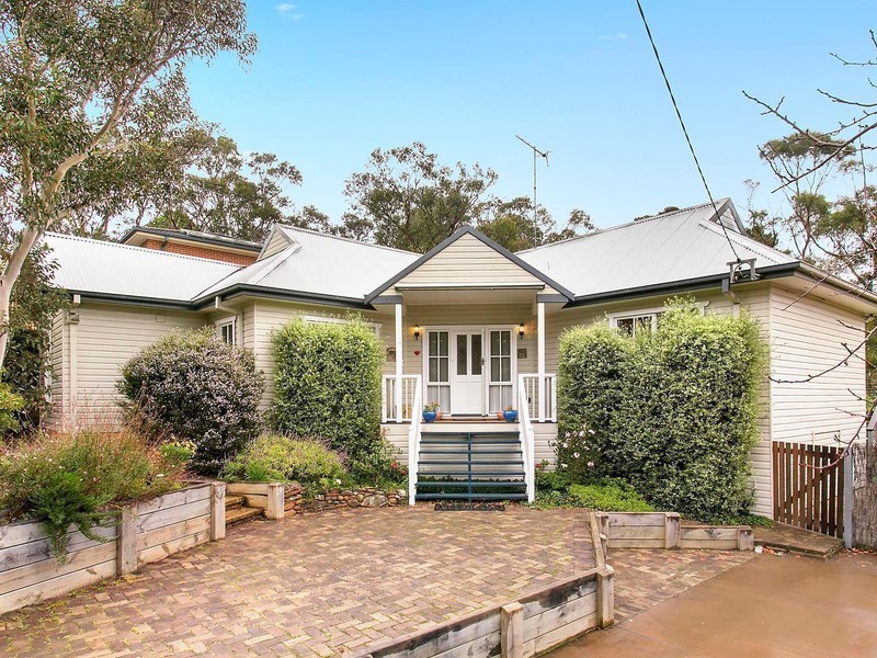 15 Leura Mall, Leura NSW 2780