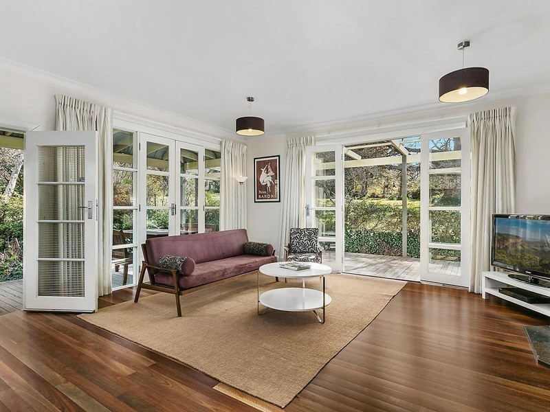 57 Pritchard Street, Wentworth Falls NSW 2782