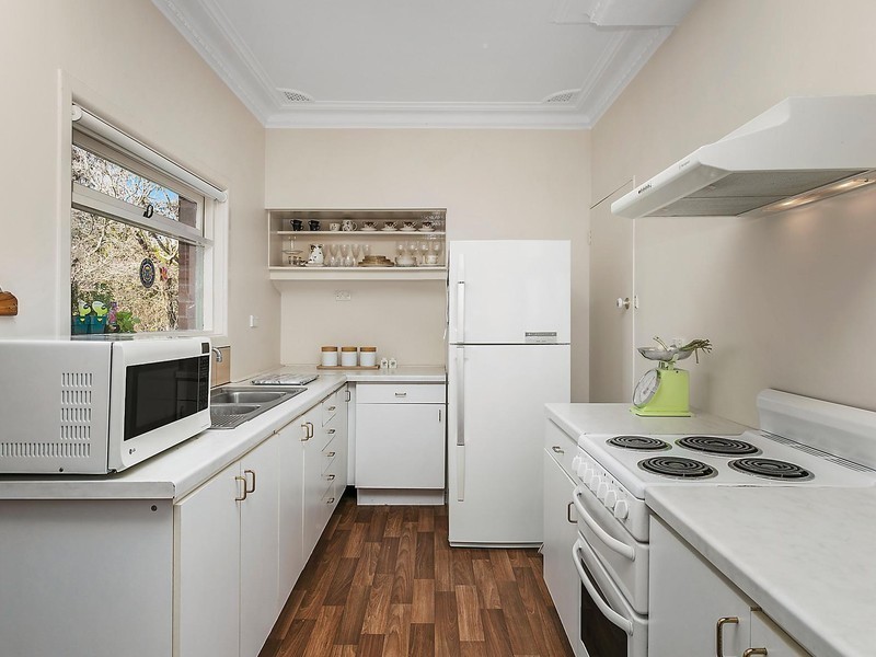 30 Pritchard Street, Wentworth Falls NSW 2782