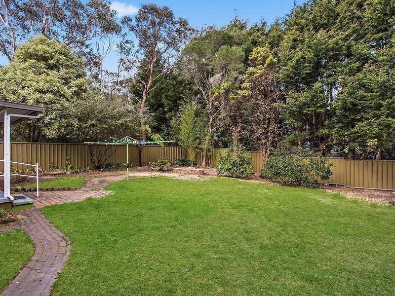 10 Rosebery Street, Wentworth Falls NSW 2782