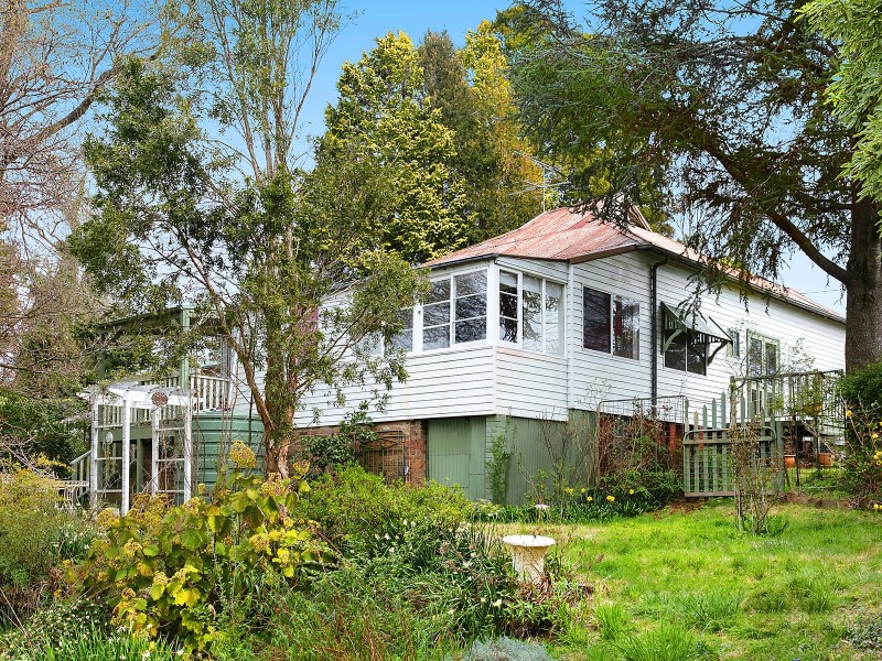27 Albion Street, Katoomba NSW 2780