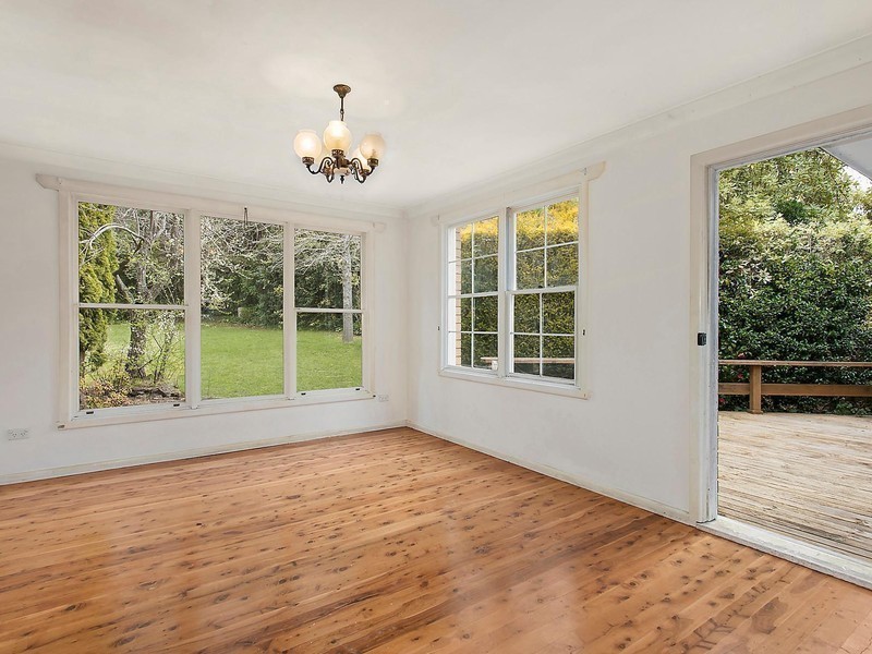 40 Yanko Avenue, Wentworth Falls NSW 2782