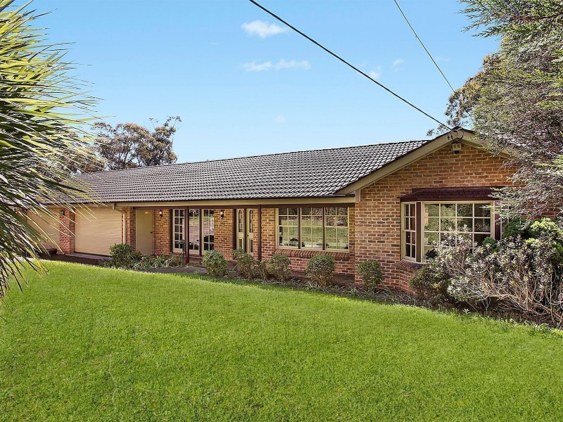 29 Flora Street, Wentworth Falls NSW 2782