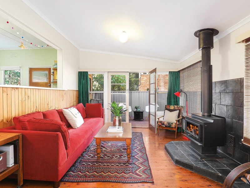 65 Lawson View Parade, Wentworth Falls NSW 2782