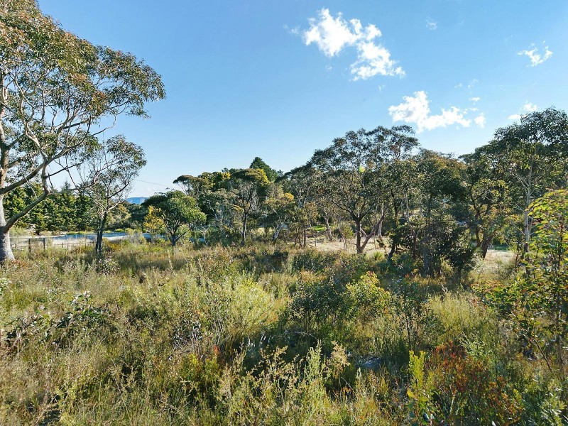9 and 11 Sandbox Road, Wentworth Falls NSW 2782