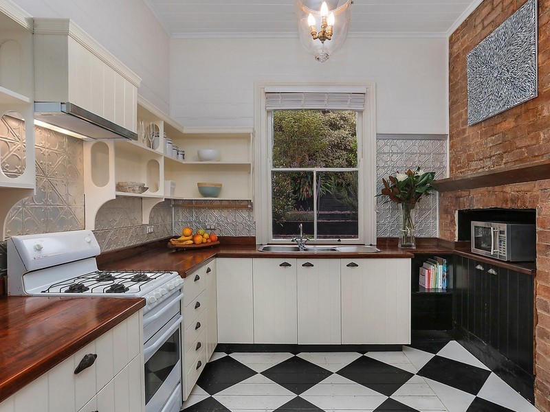 10 Lovel Street, Katoomba NSW 2780