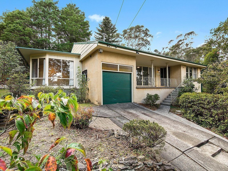 31 Lake Street, Wentworth Falls NSW 2782