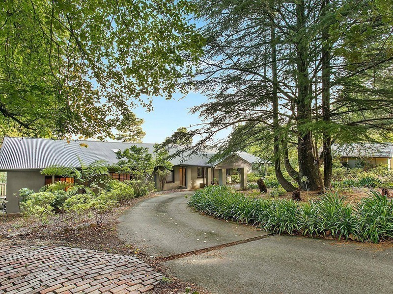130 Valley Road, Hazelbrook NSW 2779