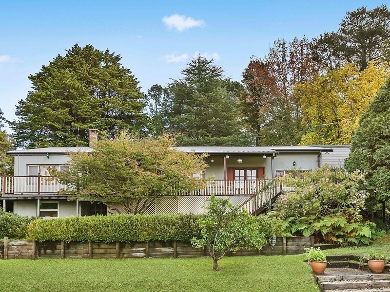 130 Valley Road, Hazelbrook NSW 2779