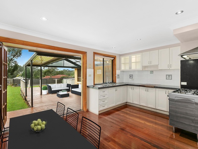 35 Hill Street, Wentworth Falls NSW 2782