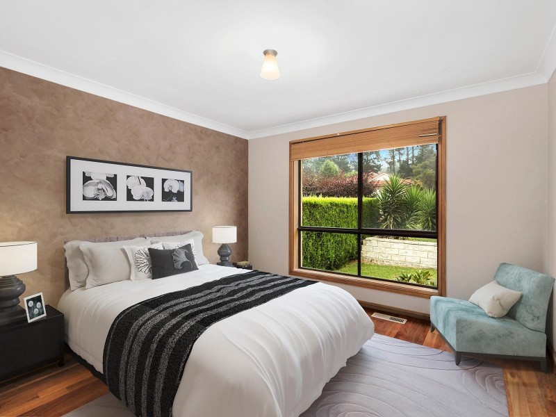 35 Hill Street, Wentworth Falls NSW 2782