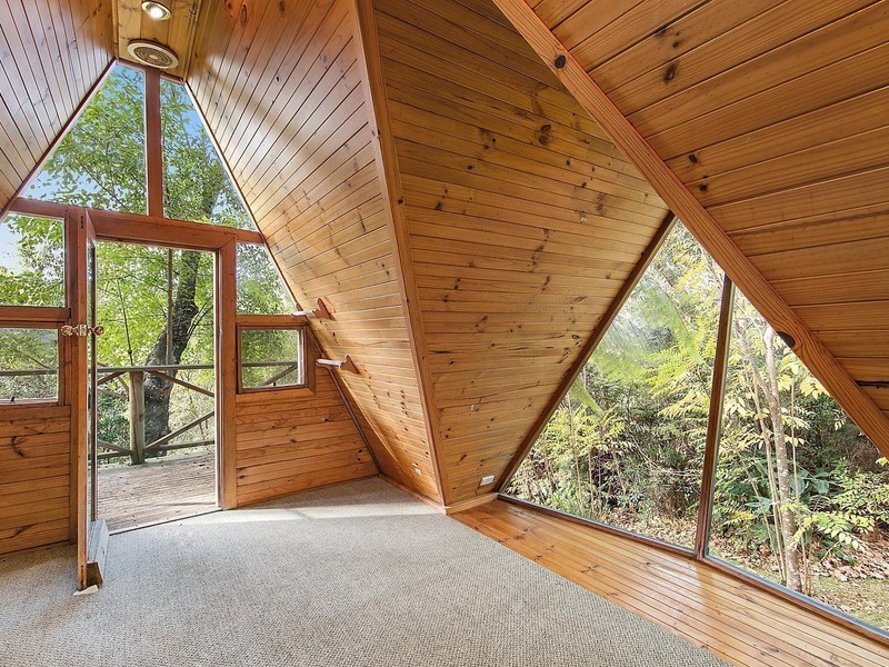 52 Albert Road, Bullaburra NSW 2784