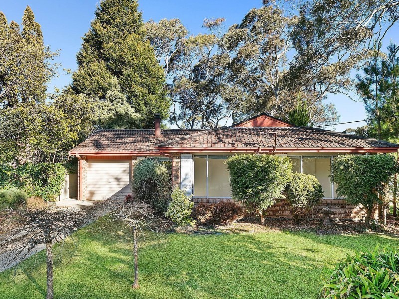 19 Evans Lookout Road, Blackheath NSW 2785
