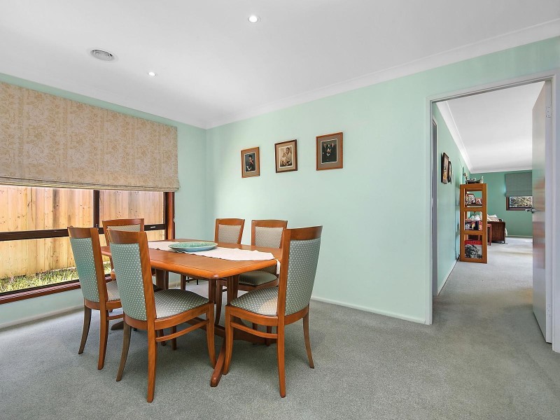 11 Beatty Road, Wentworth Falls NSW 2782