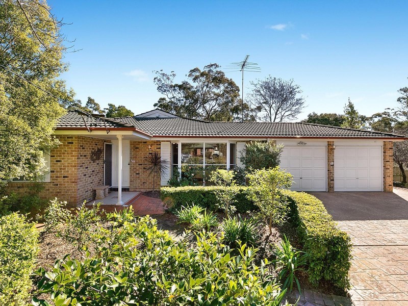 16 Woodbury Street, Woodford NSW 2778
