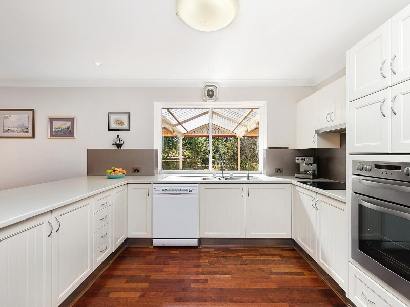 16 Woodbury Street, Woodford NSW 2778