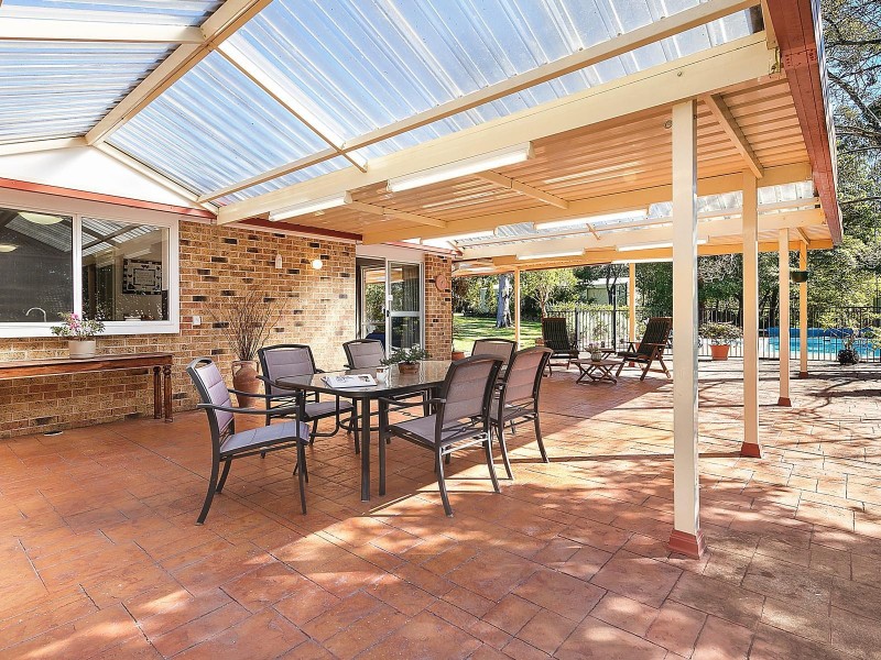 16 Woodbury Street, Woodford NSW 2778
