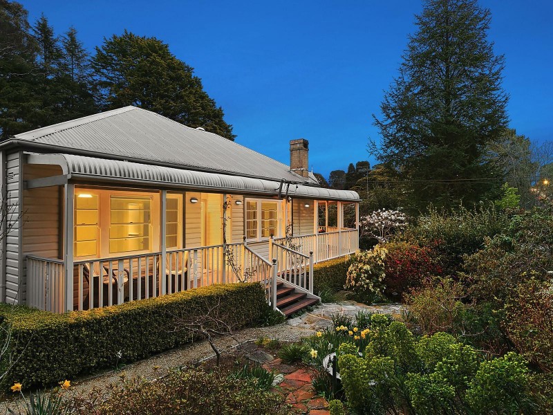 183 Megalong Street, Leura NSW 2780