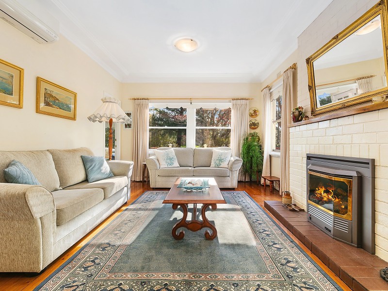 80 Waratah Road, Wentworth Falls NSW 2782