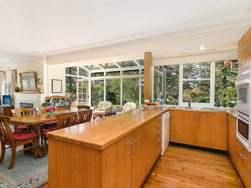 80 Waratah Road, Wentworth Falls NSW 2782