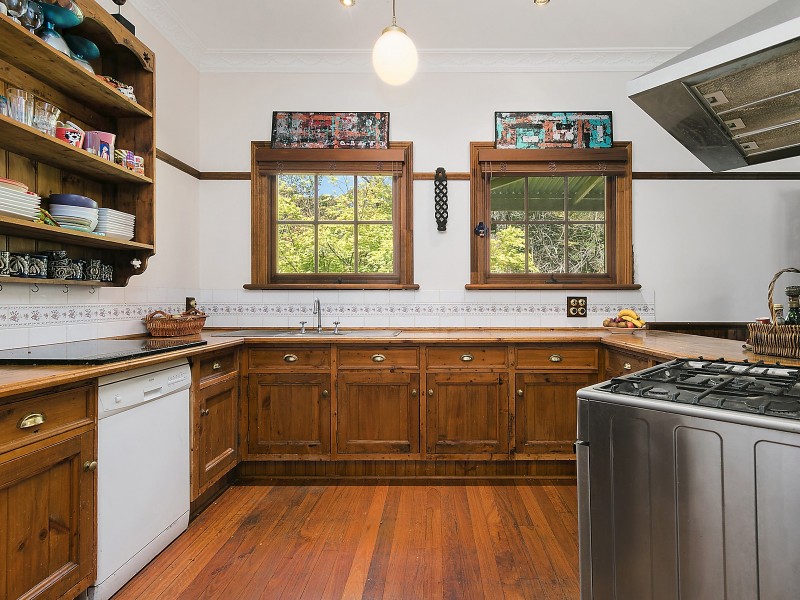 15-17 Iris Street, Wentworth Falls NSW 2782