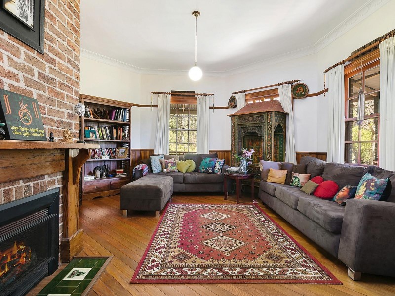 15-17 Iris Street, Wentworth Falls NSW 2782