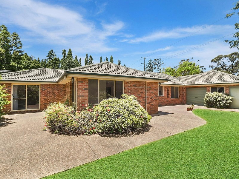 167 Blaxland Road, Wentworth Falls NSW 2782