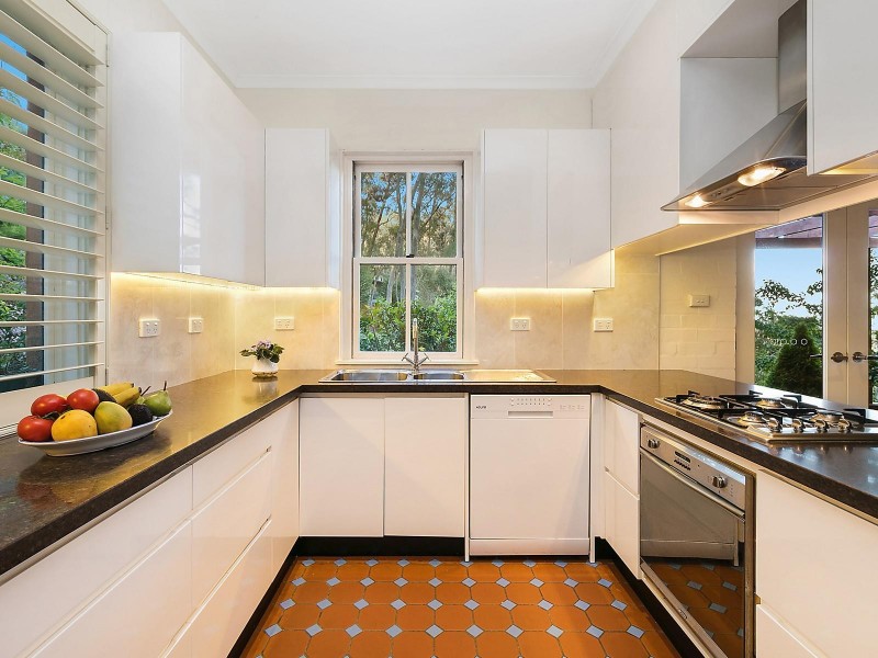 19 Rozelle Street, Wentworth Falls NSW 2782