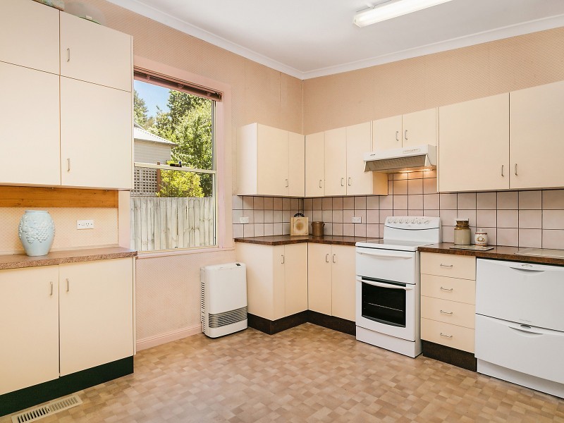 120 Waratah Street, Katoomba NSW 2780