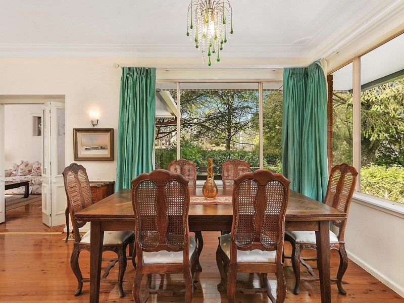 97 Blaxland Road, Wentworth Falls NSW 2782