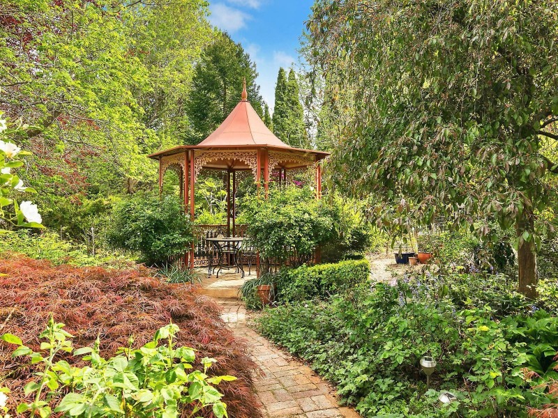 97 Blaxland Road, Wentworth Falls NSW 2782