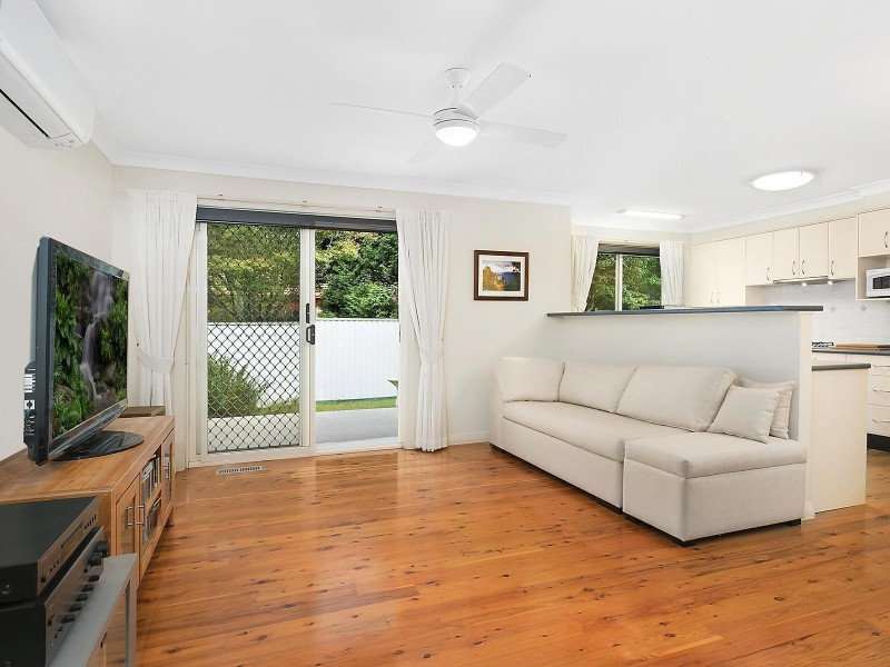 6 Daintrey Street, Wentworth Falls NSW 2782