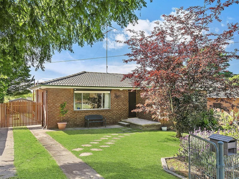 10 Fitzgerald Street, Wentworth Falls NSW 2782