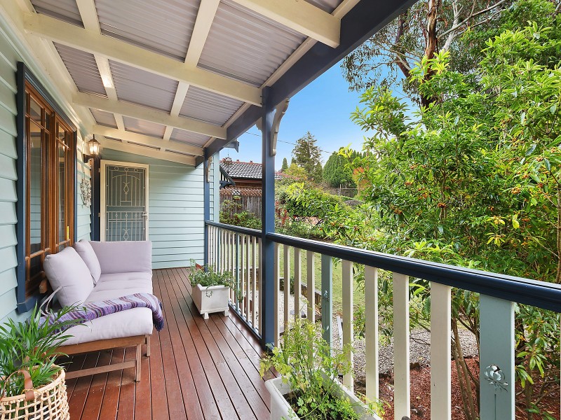 45 Lawson View Parade, Wentworth Falls NSW 2782