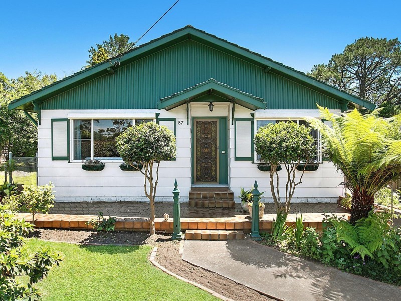 87 Great Western Highway, Woodford NSW 2778