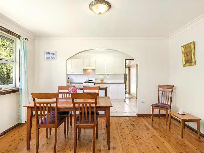 87 Great Western Highway, Woodford NSW 2778