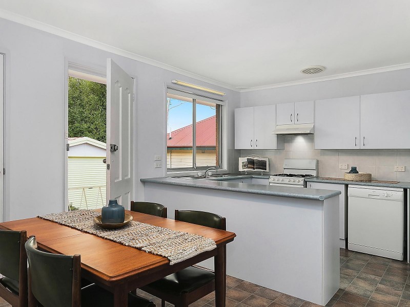 25 Parkes Street, Wentworth Falls NSW 2782