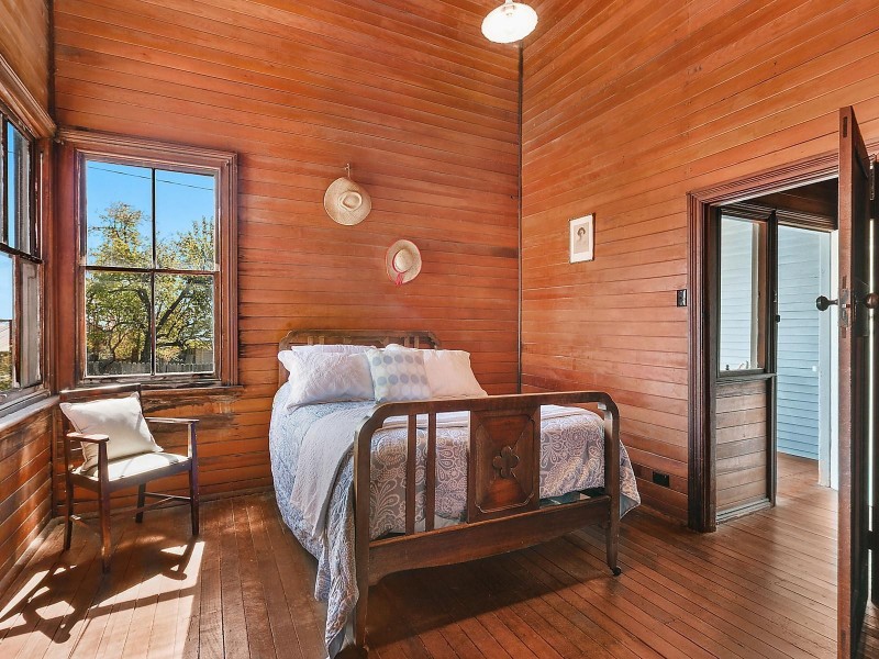 6 Bermuka Avenue, Wentworth Falls NSW 2782