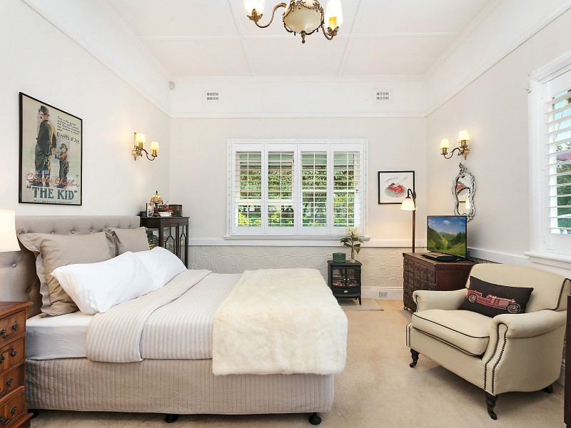 1 Bourne Street, Wentworth Falls NSW 2782