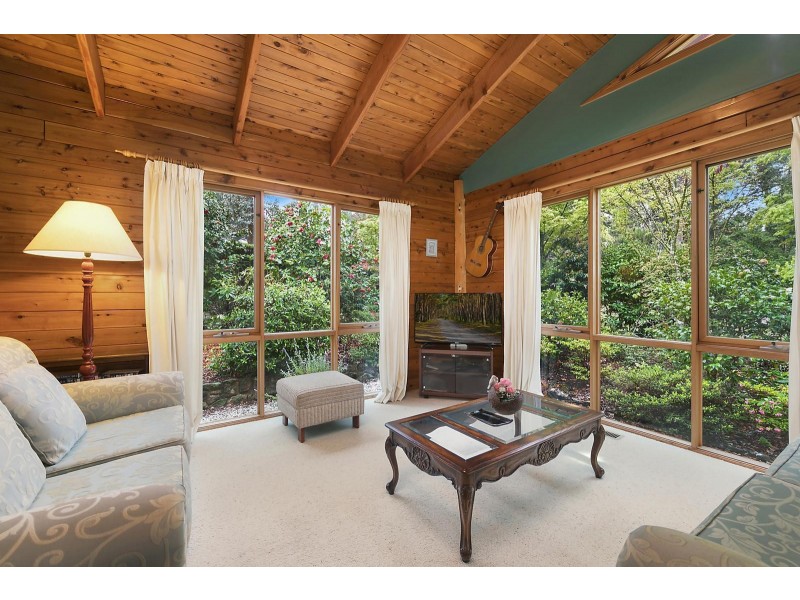 22 Asquith Avenue, Wentworth Falls NSW 2782