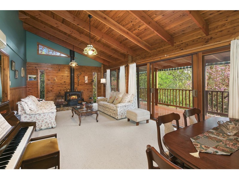 22 Asquith Avenue, Wentworth Falls NSW 2782