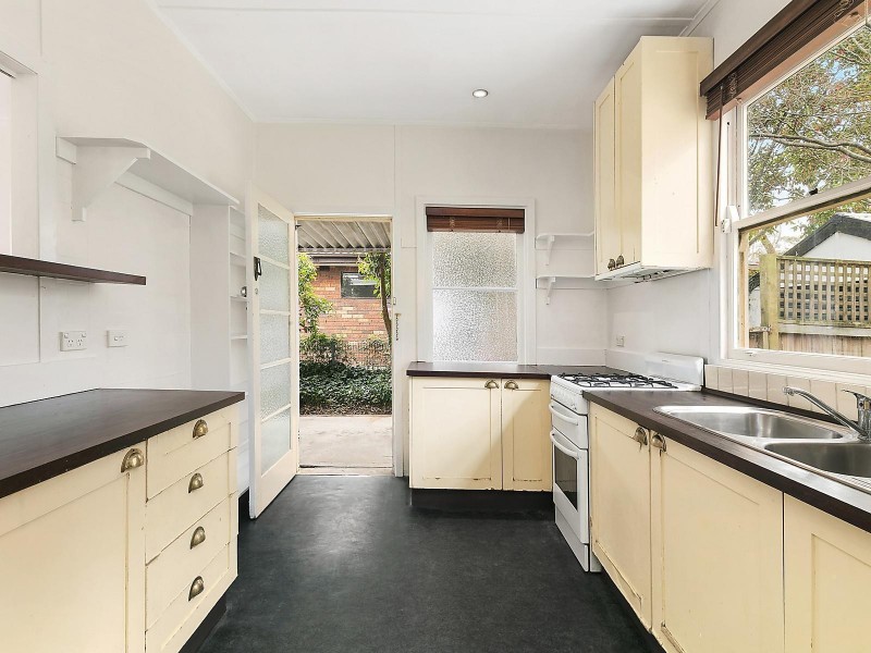 68 Valley Road, Wentworth Falls NSW 2782