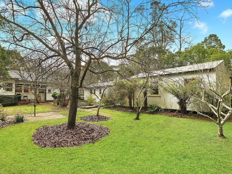 68 Valley Road, Wentworth Falls NSW 2782