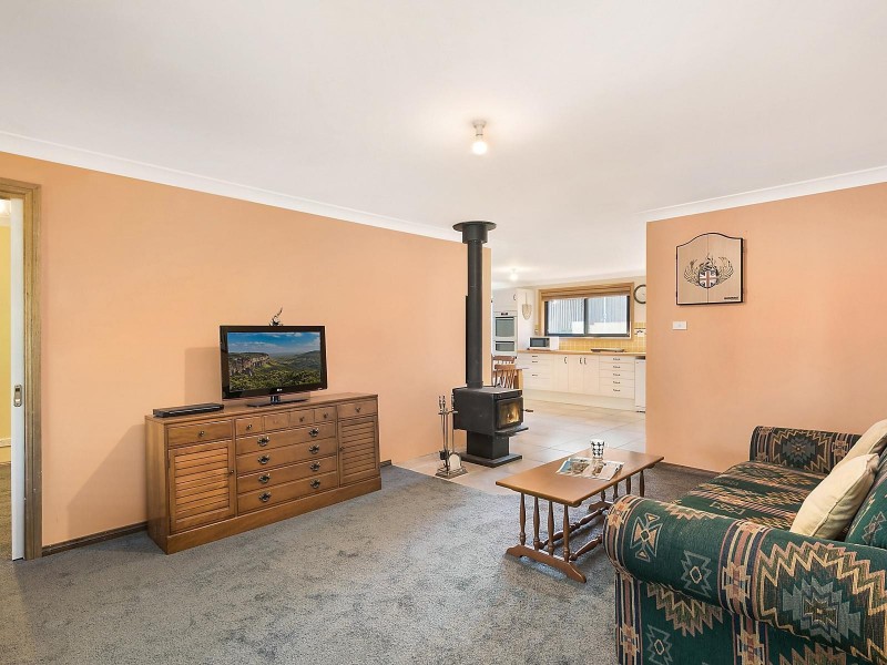 45 Cook Road, Wentworth Falls NSW 2782