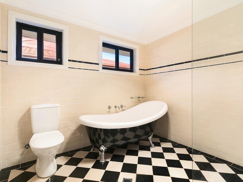 45 Cook Road, Wentworth Falls NSW 2782