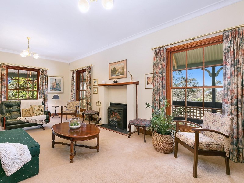 40 Hill Street, Wentworth Falls NSW 2782
