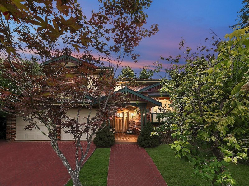 8 Galston Crescent, Leura NSW 2780