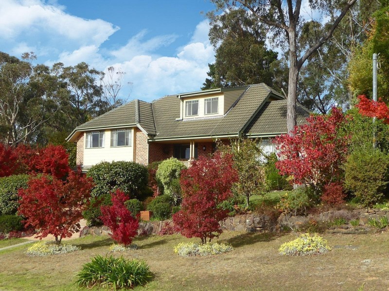 2 Panorama Crescent, Wentworth Falls NSW 2782