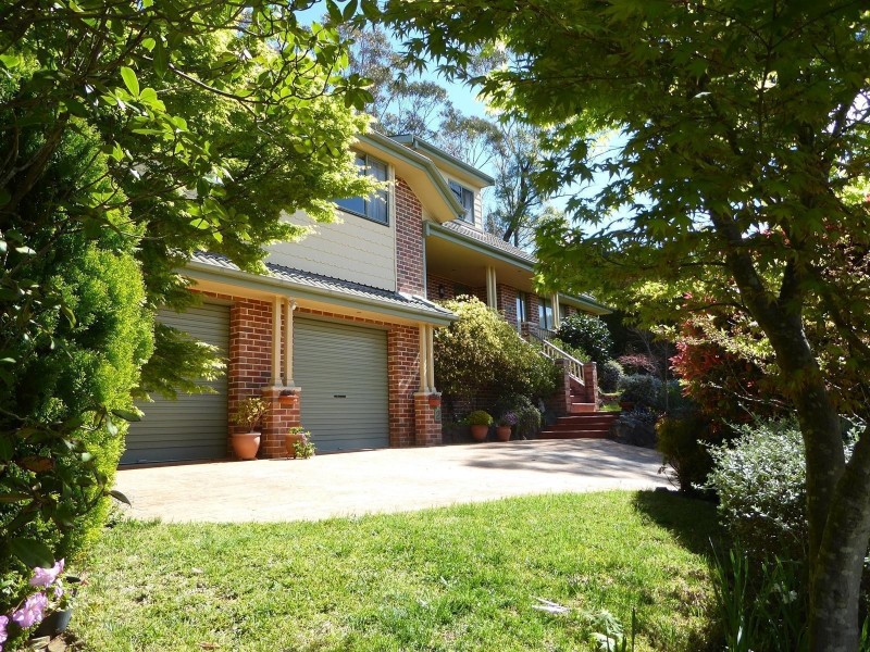 2 Panorama Crescent, Wentworth Falls NSW 2782